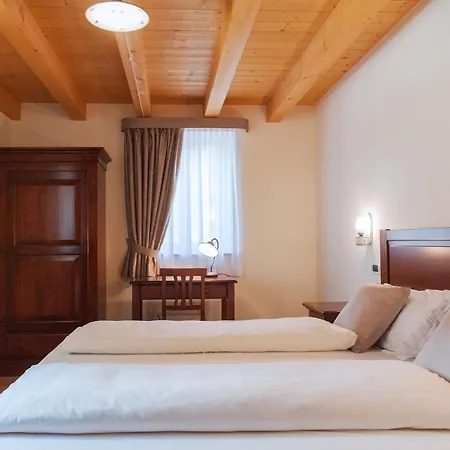 & Restaurant Pahor Отель